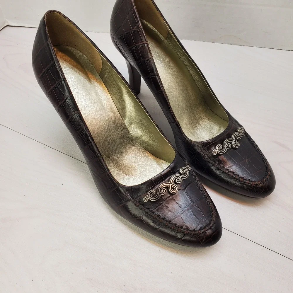 Unisa Castle Dark Brown Croc Embossed Leather Pumps‎ W 10B 90s Y2K Office Siren